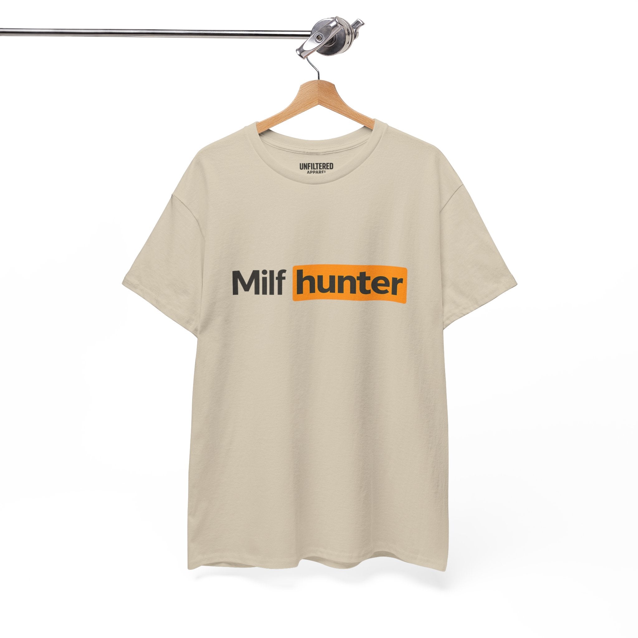 Milf Hunter - T-Shirt