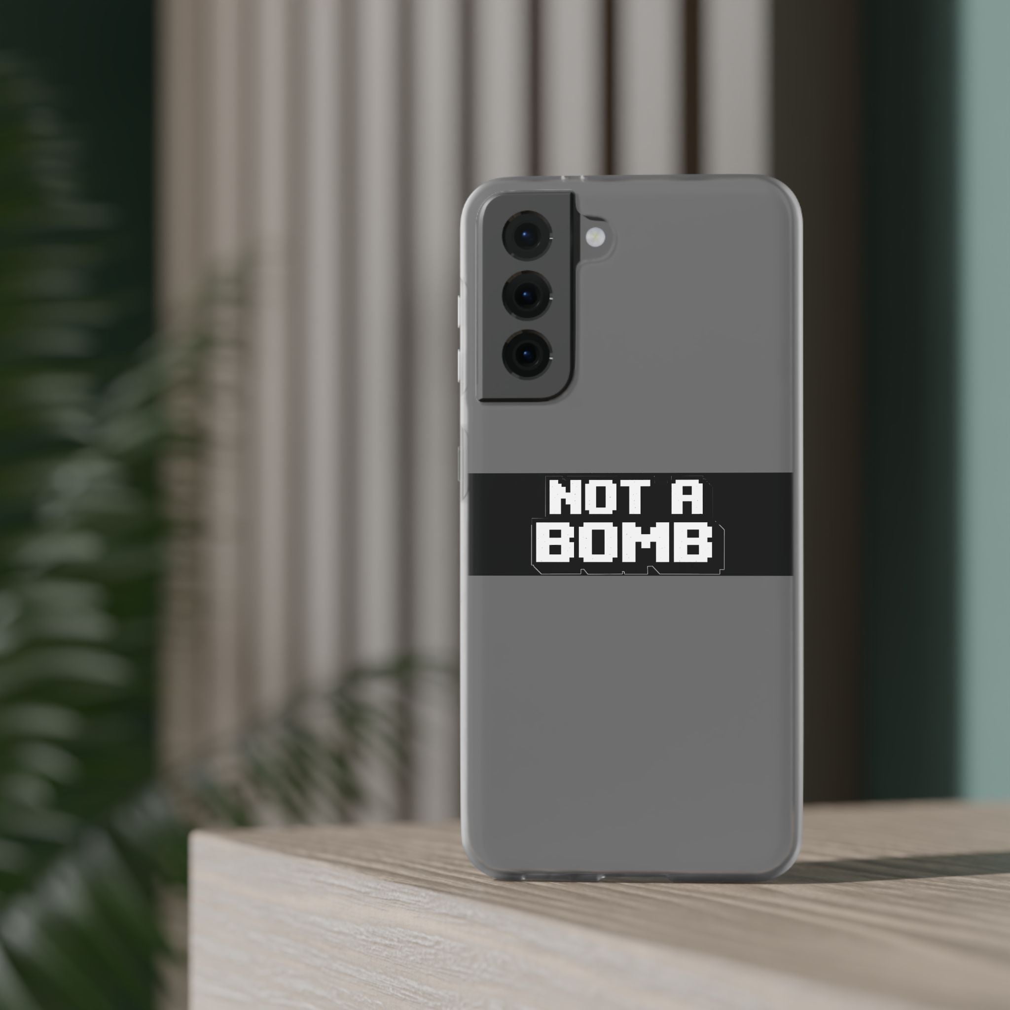 'Not a Bomb' - Flexi Case