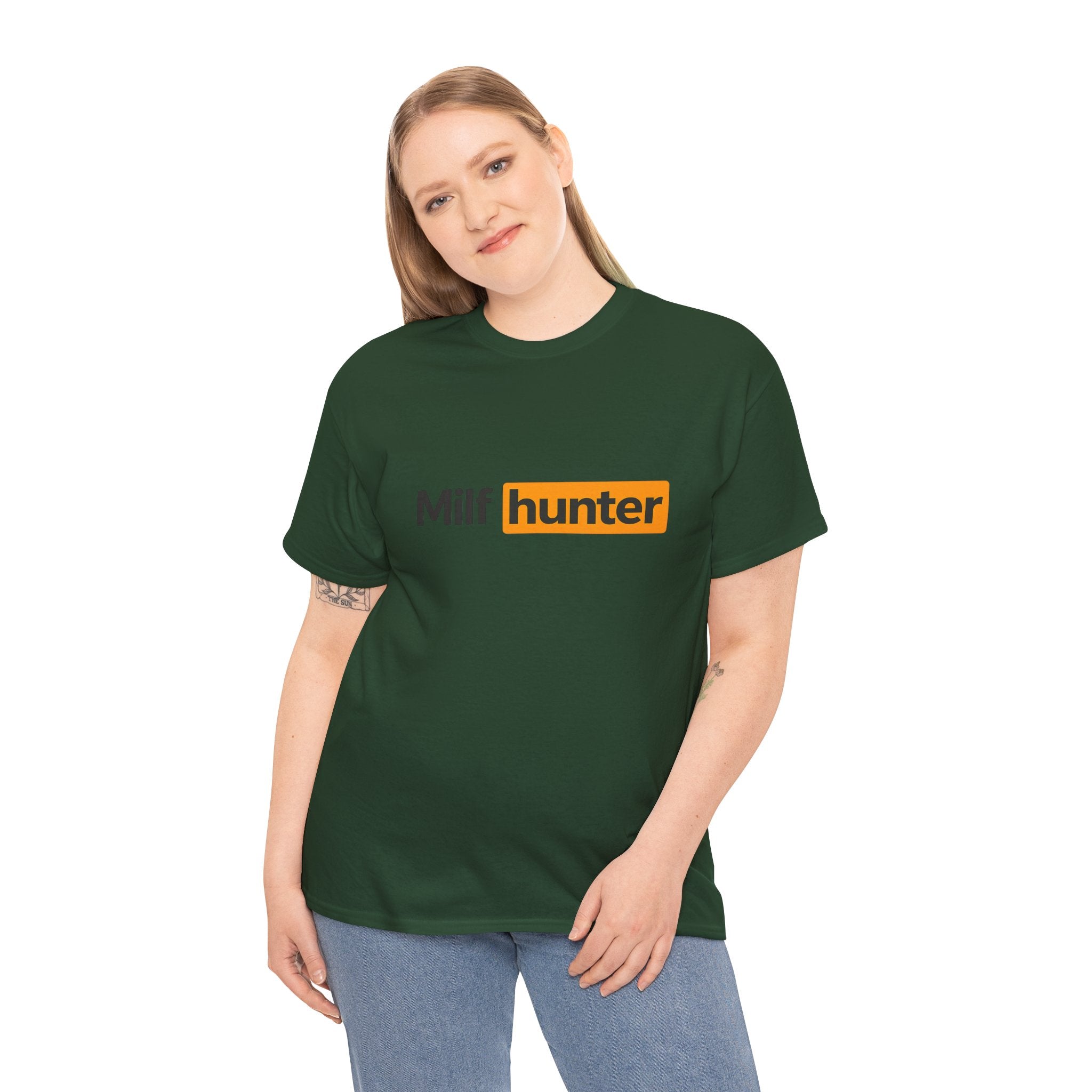 Milf Hunter - T-Shirt
