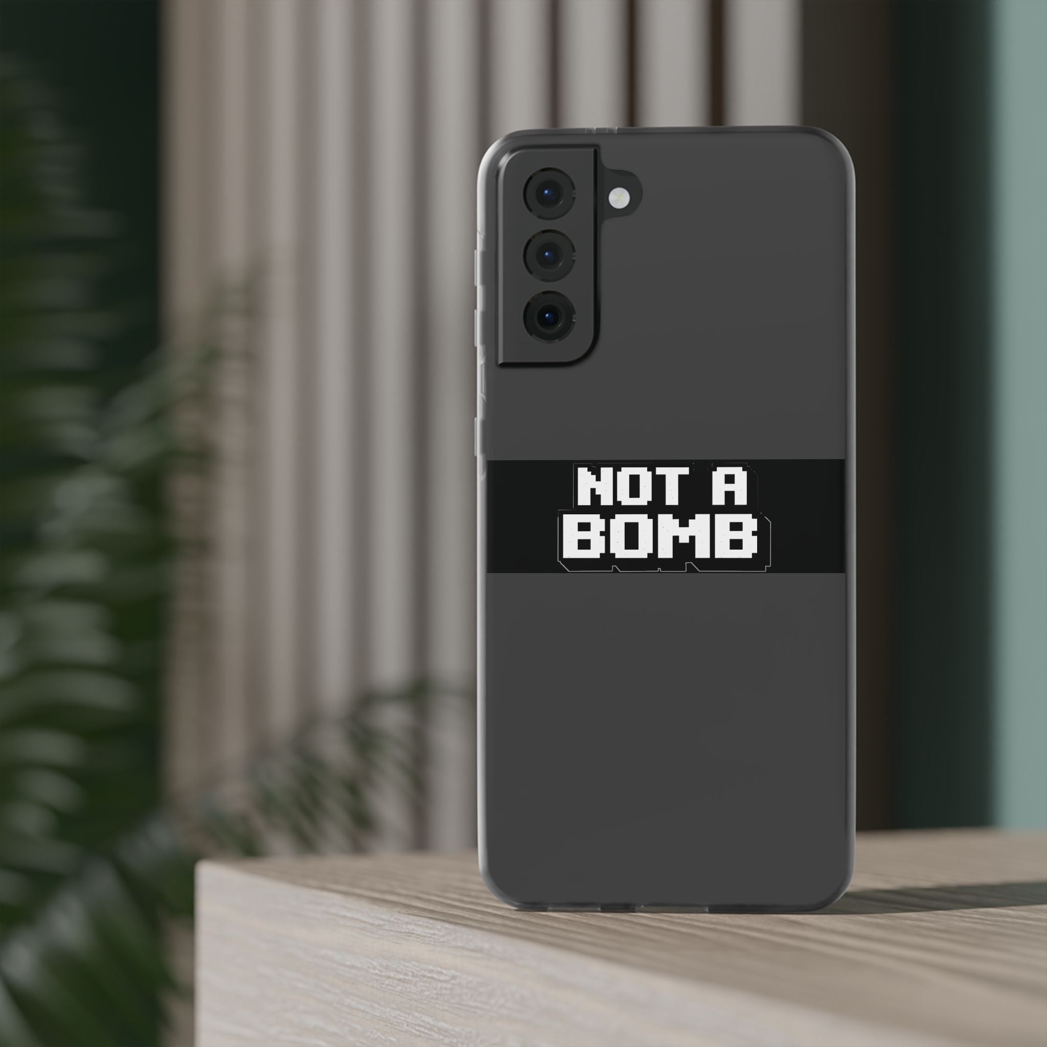 'Not a Bomb' - Flexi Case