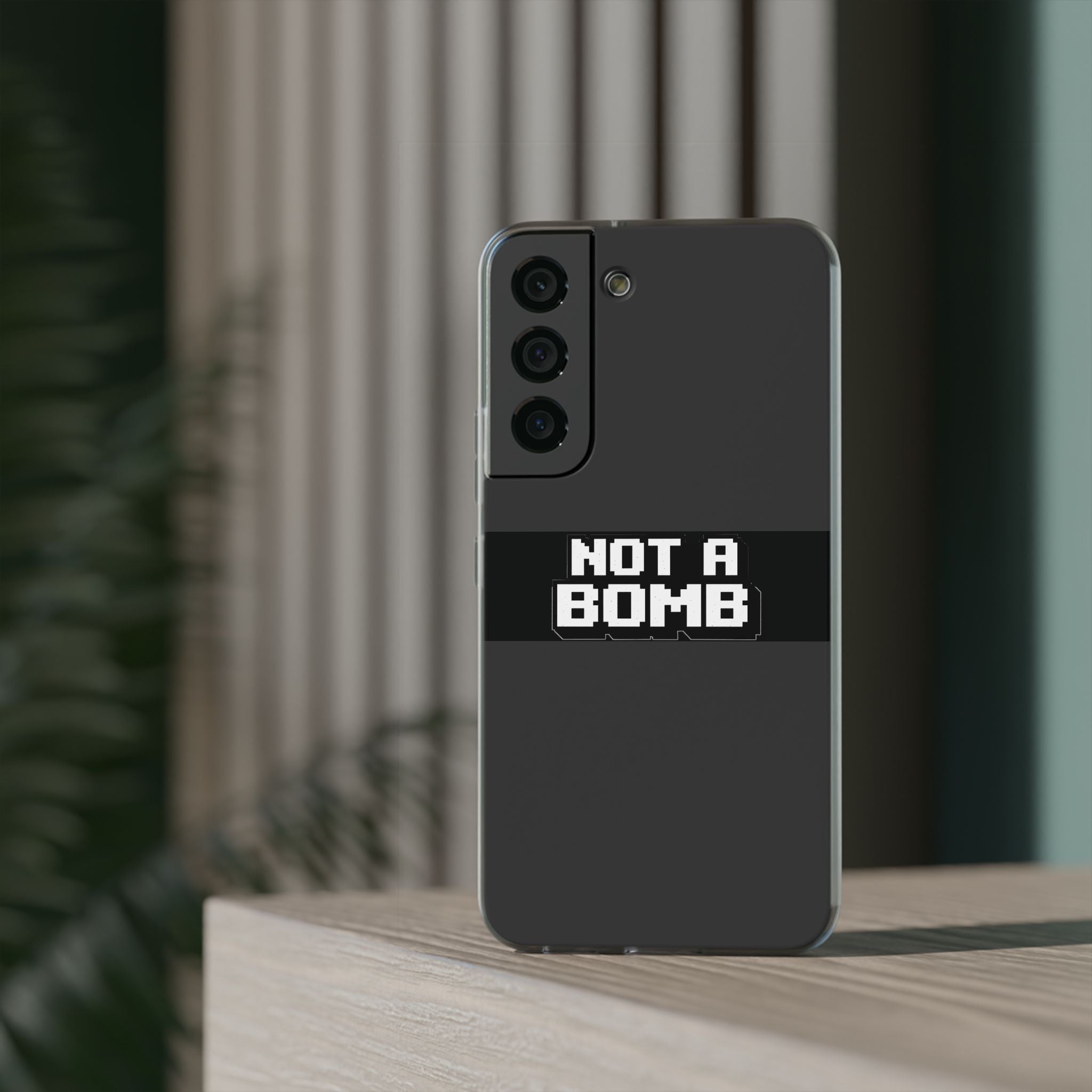 'Not a Bomb' - Flexi Case