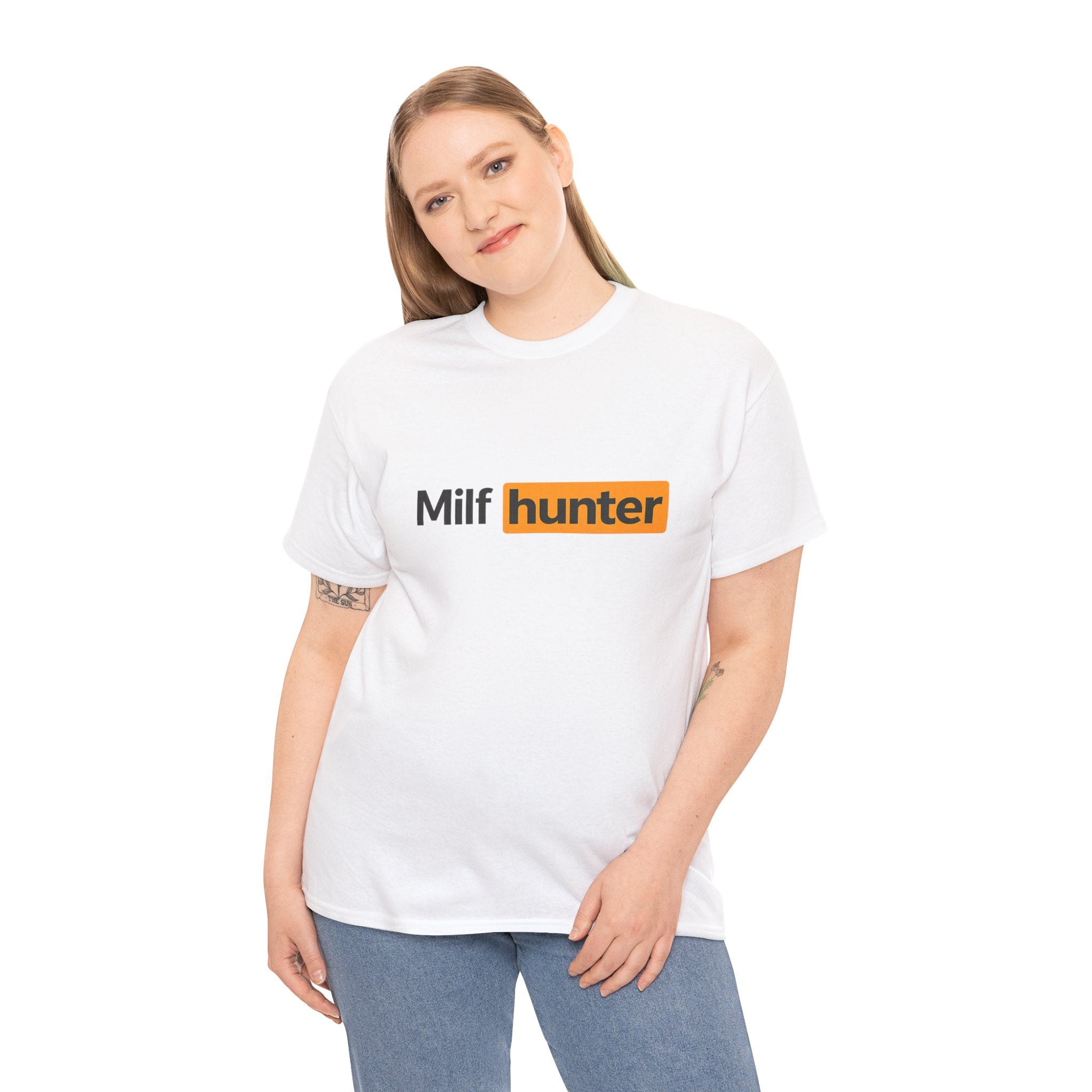 Milf Hunter - T-Shirt