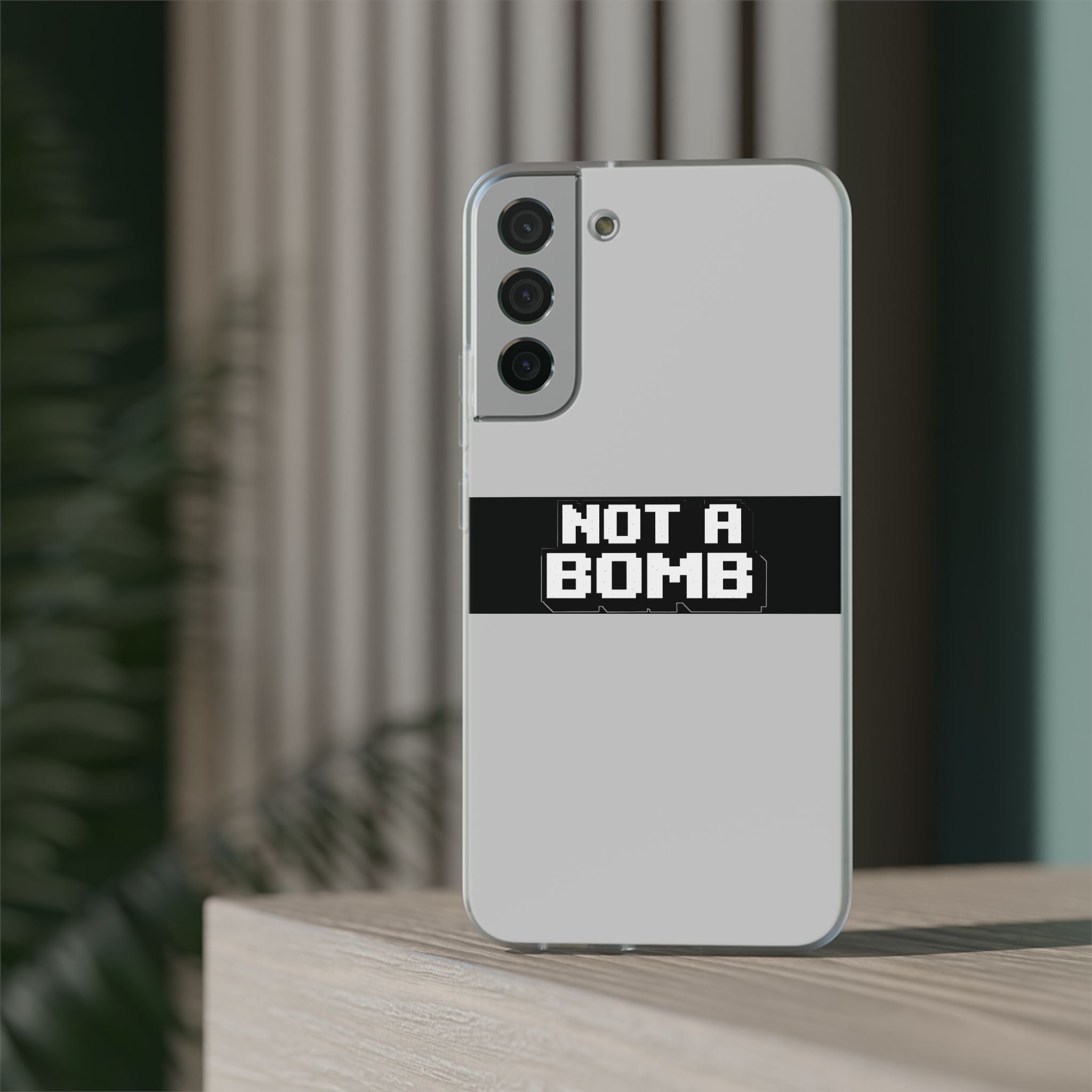'Not a Bomb' - Flexi Case