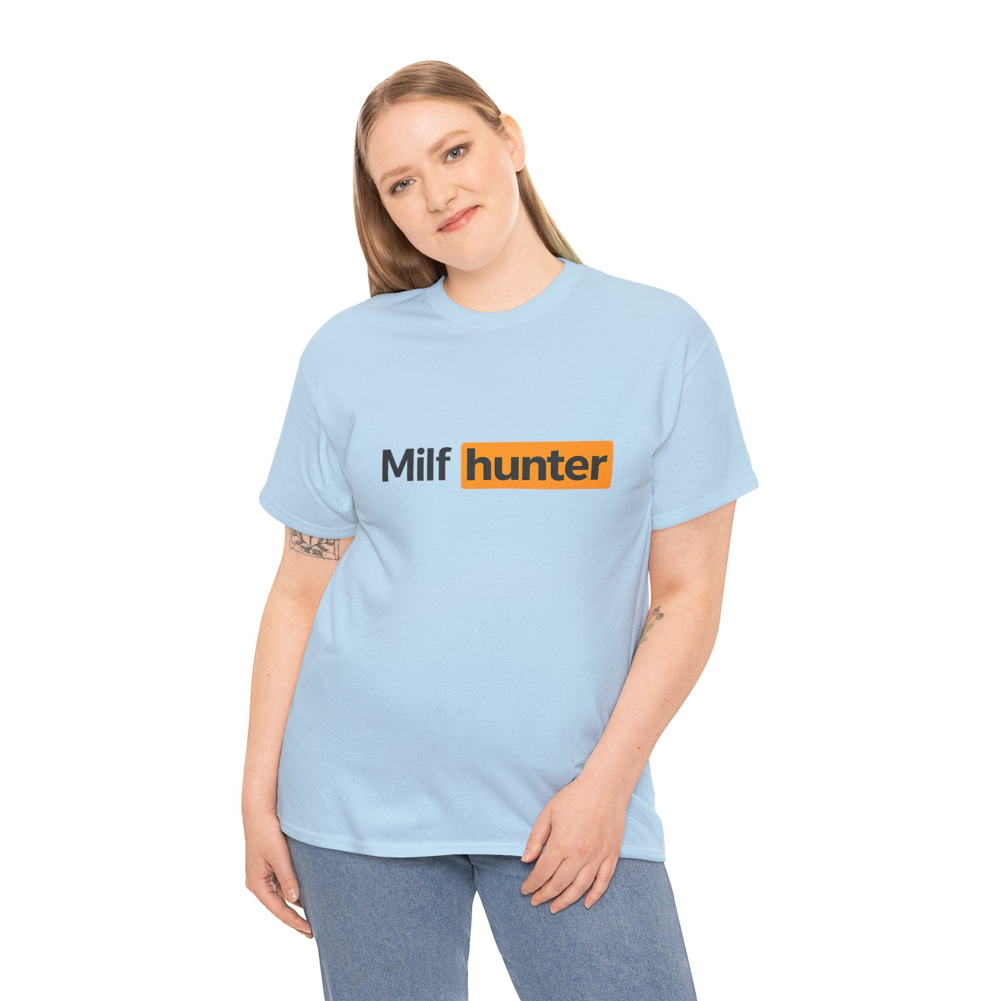 Milf Hunter - T-Shirt