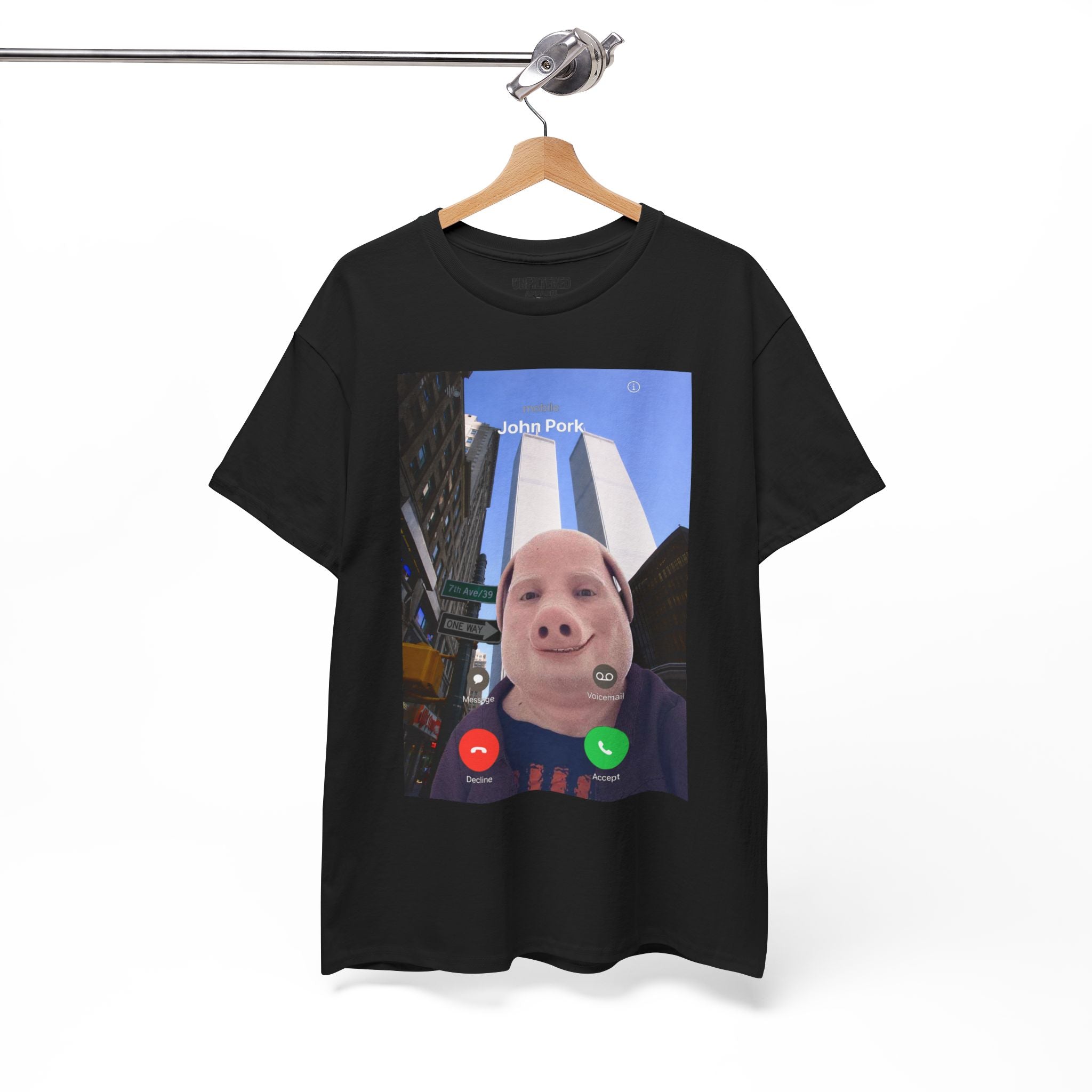 John Pork in New York - T-Shirt