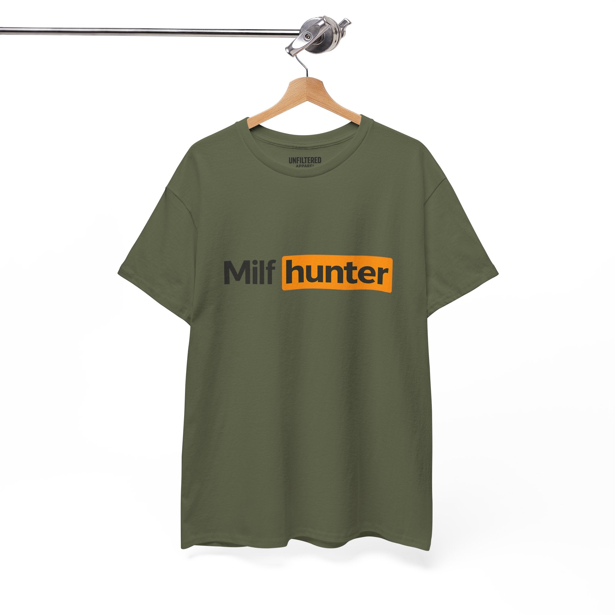 Milf Hunter - T-Shirt